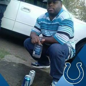 Meet your Posher, Carlos